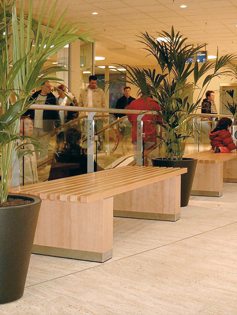 LENTO Sitzbank mit Buchenholzleisten und Fuß mit Edelstahlsockel